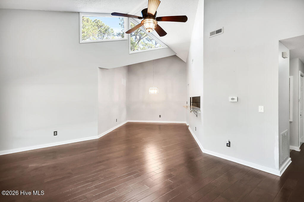 718 Azalea Drive, Unit 460 Hampstead, NC 28443 - Photo 17 of 39 718AzaleaDrive460-16