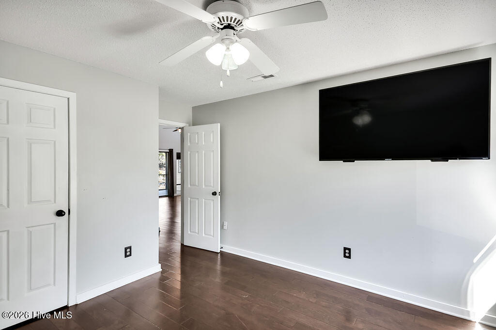 718 Azalea Drive, Unit 460 Hampstead, NC 28443 - Photo 20 of 39 718AzaleaDrive460-19