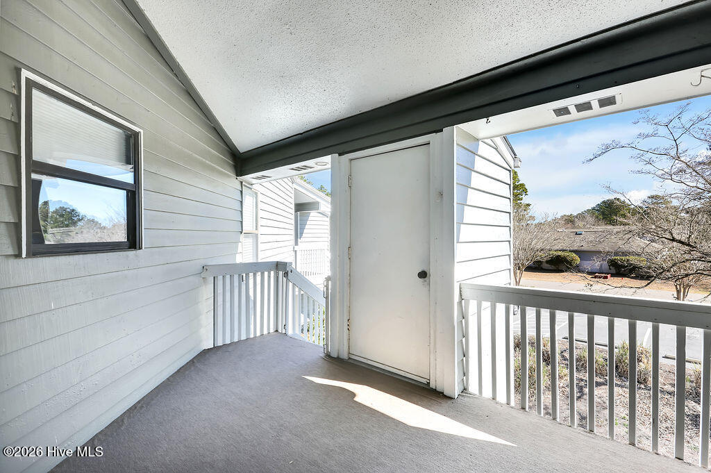 718 Azalea Drive, Unit 460 Hampstead, NC 28443 - Photo 4 of 39 718AzaleaDrive460-4