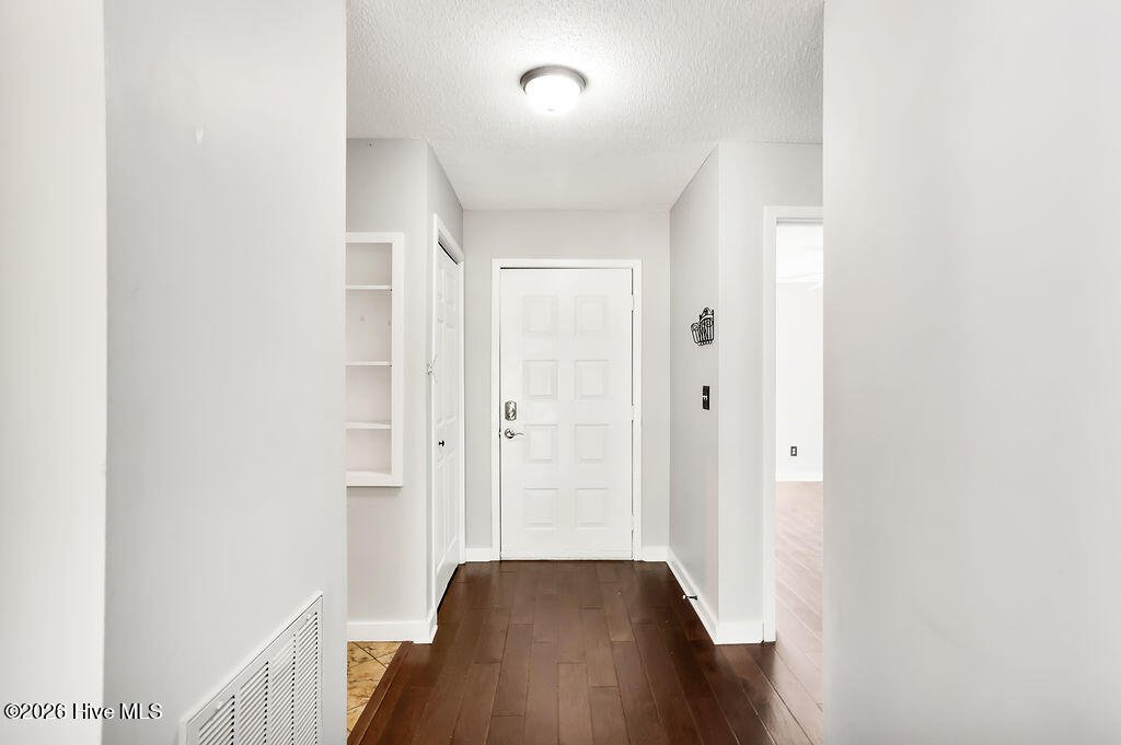 718 Azalea Drive, Unit 460 Hampstead, NC 28443 - Photo 6 of 39 718AzaleaDrive460-6