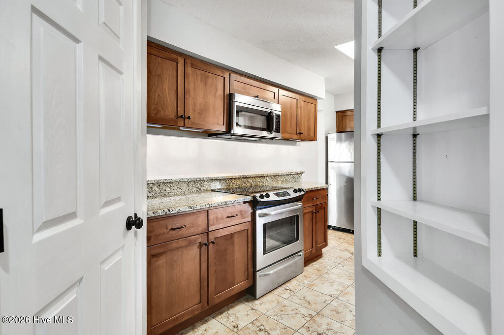 718 Azalea Drive, Unit 460 Hampstead, NC 28443 - Photo 7 of 39 718AzaleaDrive460-7