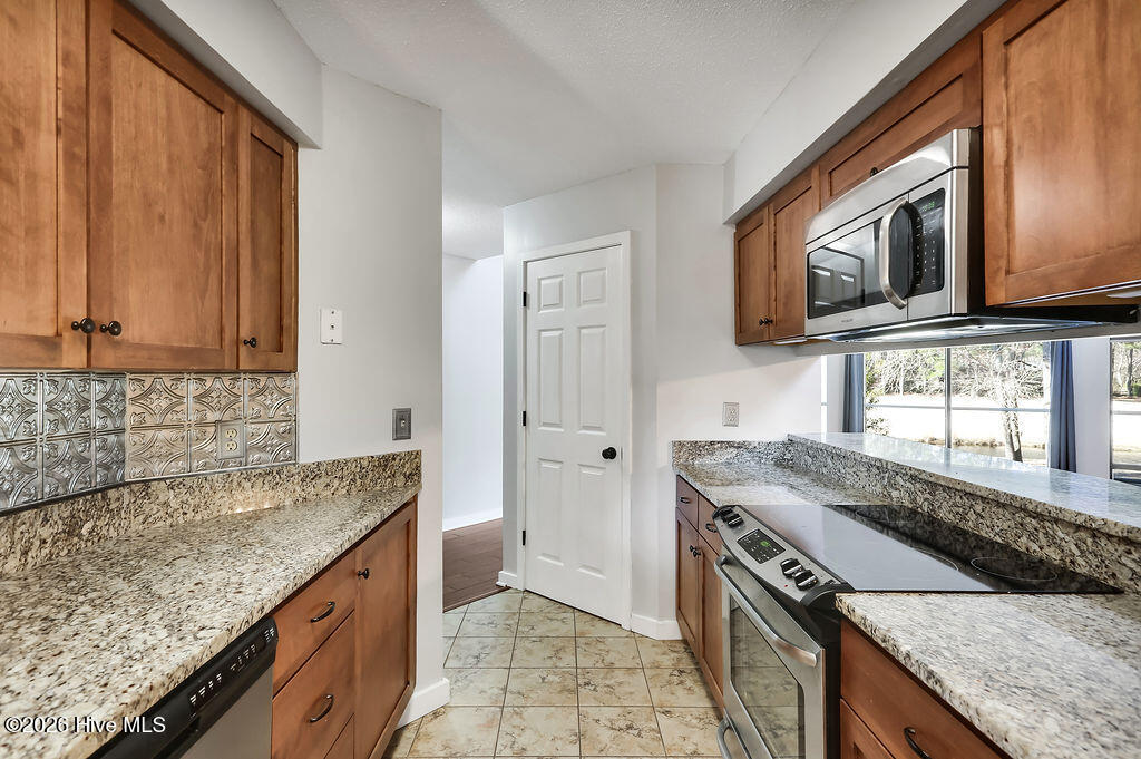 718 Azalea Drive, Unit 460 Hampstead, NC 28443 - Photo 9 of 39 718AzaleaDrive460-9