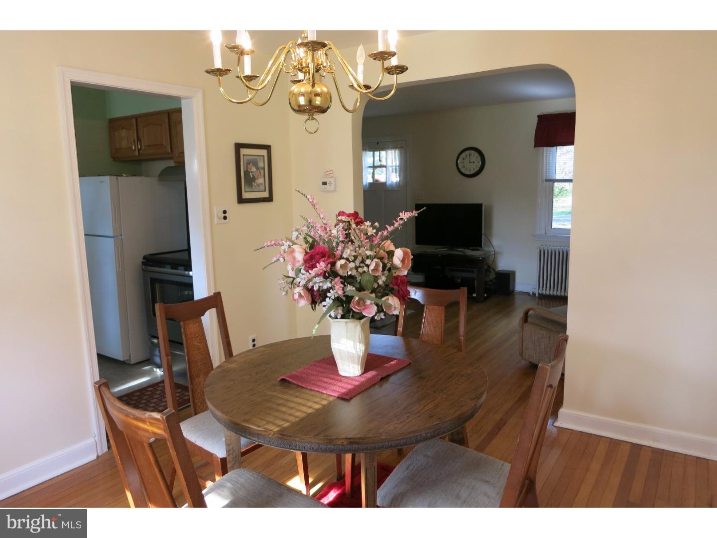 2860 Bristol Road Warrington, PA 18976 - Photo 9 of 25 Dining Room