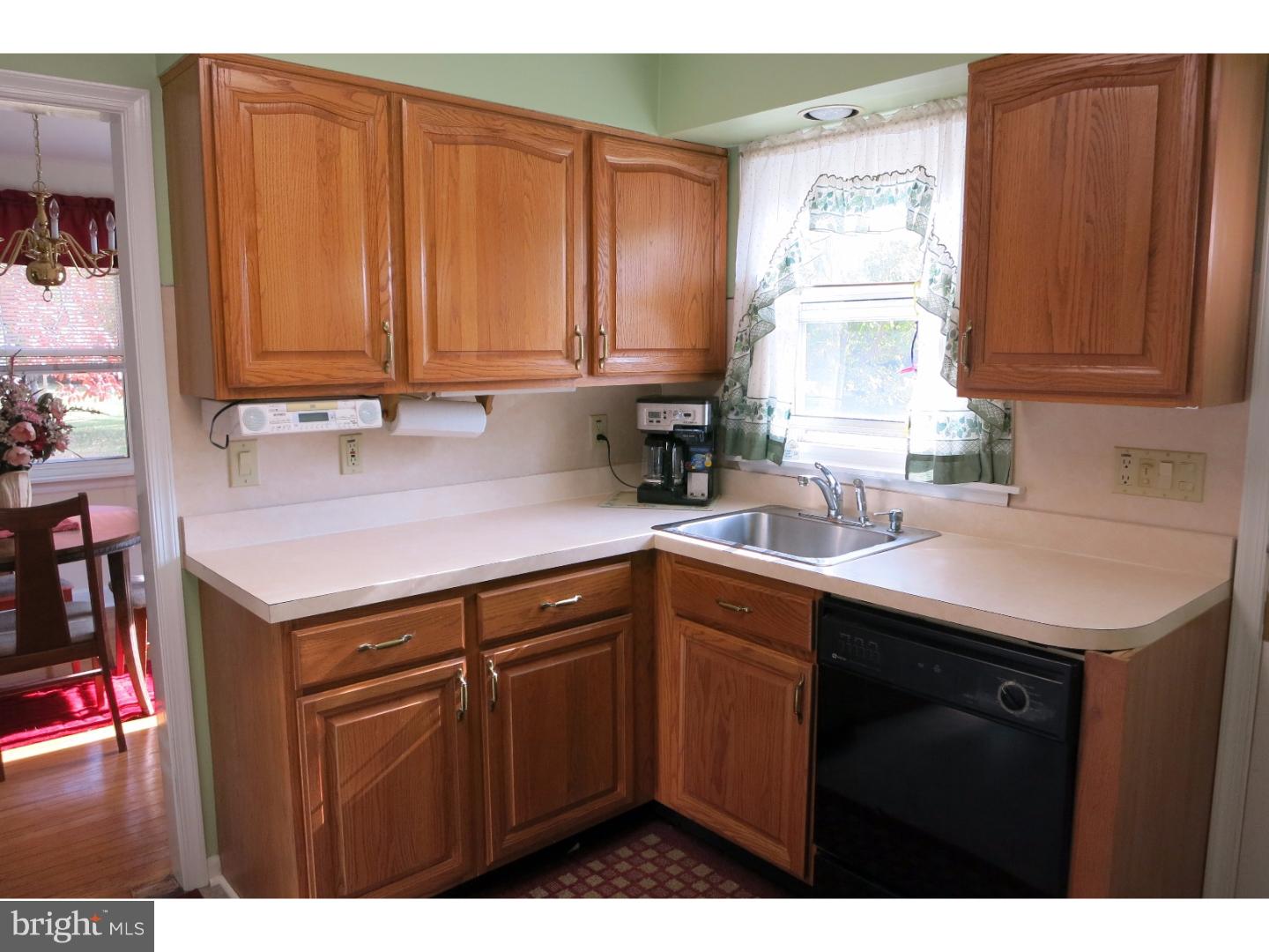 2860 Bristol Road Warrington, PA 18976 - Photo 10 of 25 Kitchen