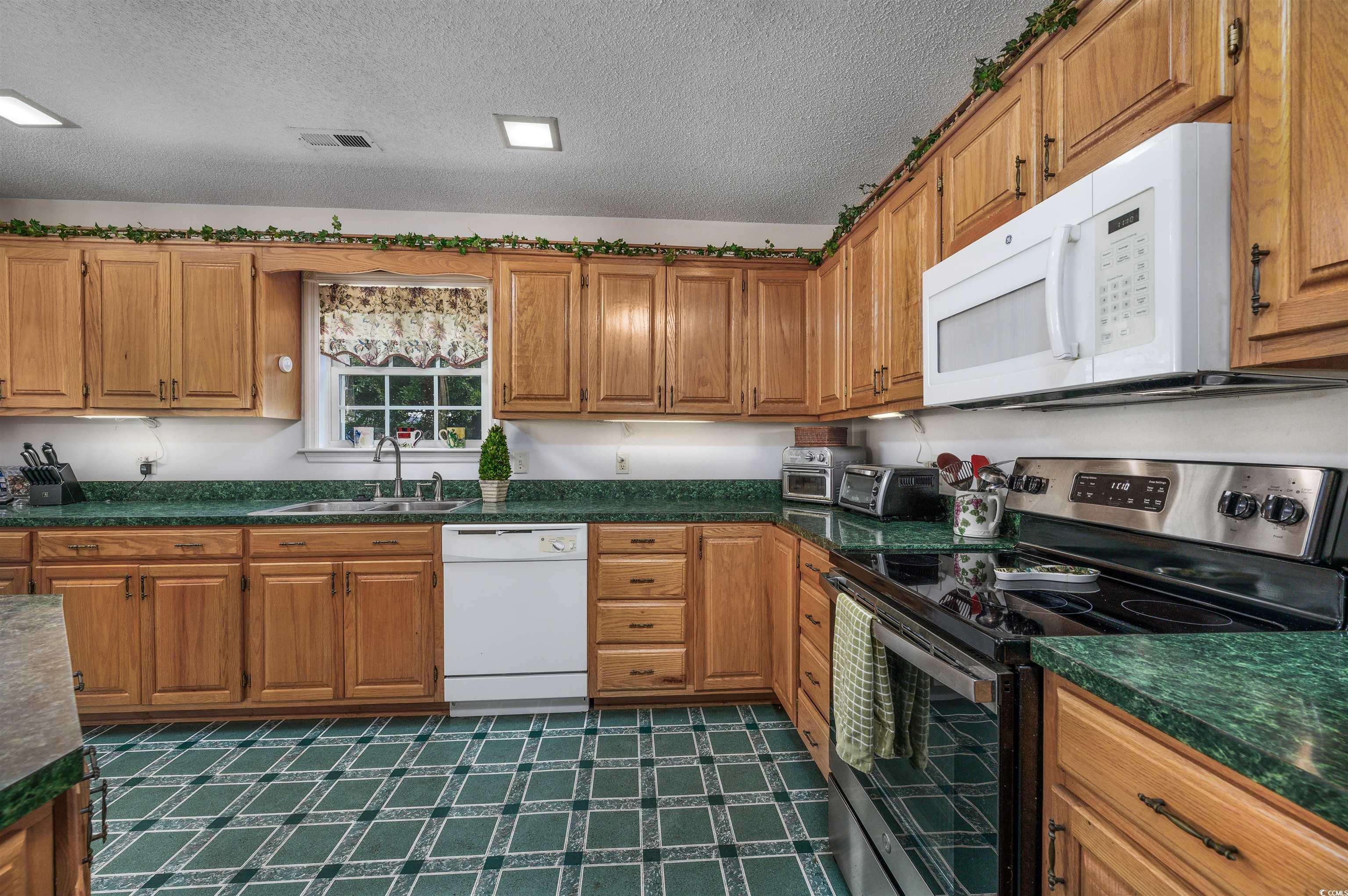 531 Allen Street Loris, SC 29569 - Photo 8 of 33 Gallery Image 8