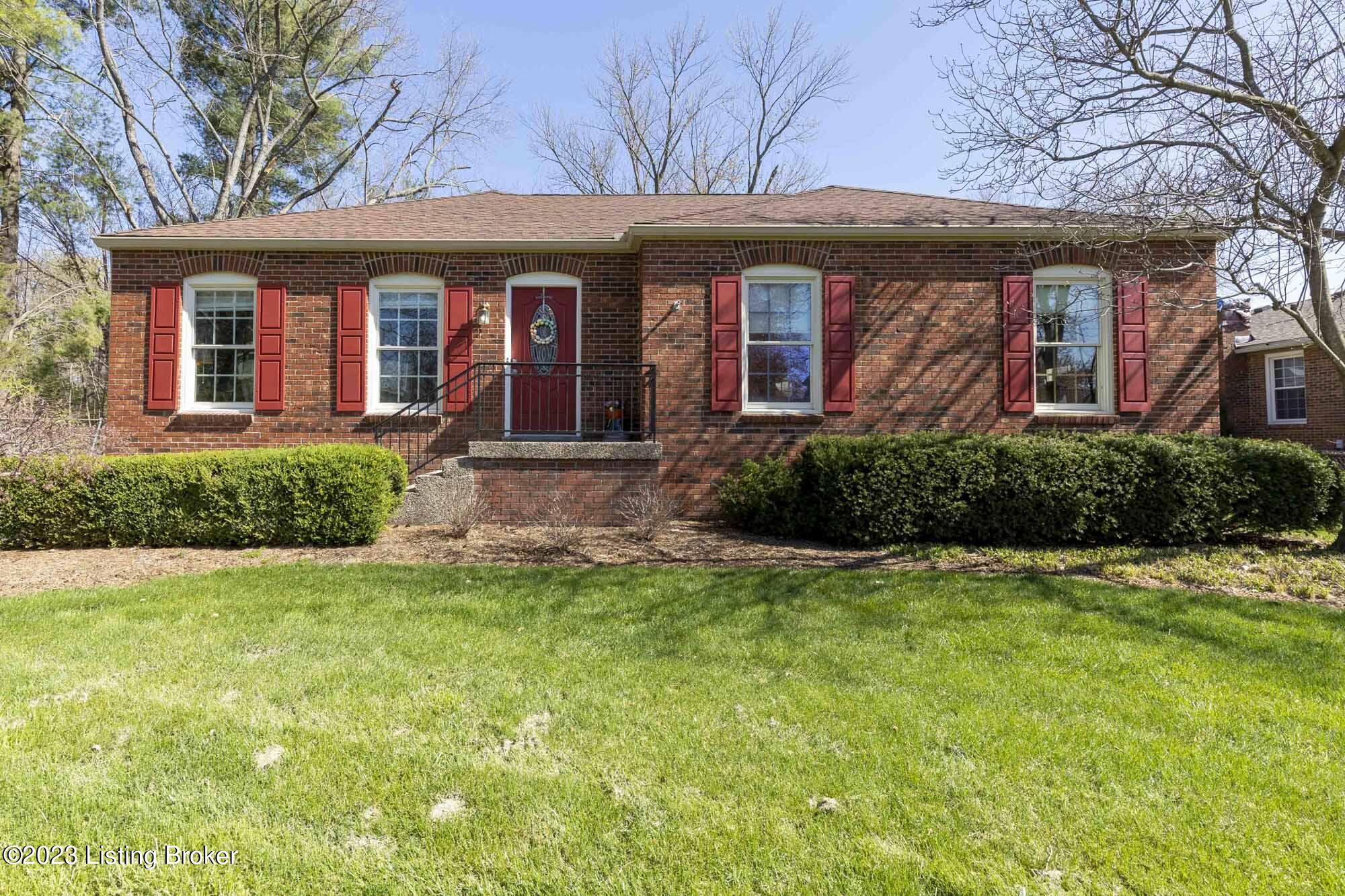 6601 Windhurst Road Louisville, KY 40207 - Photo 1 of 48 front of house