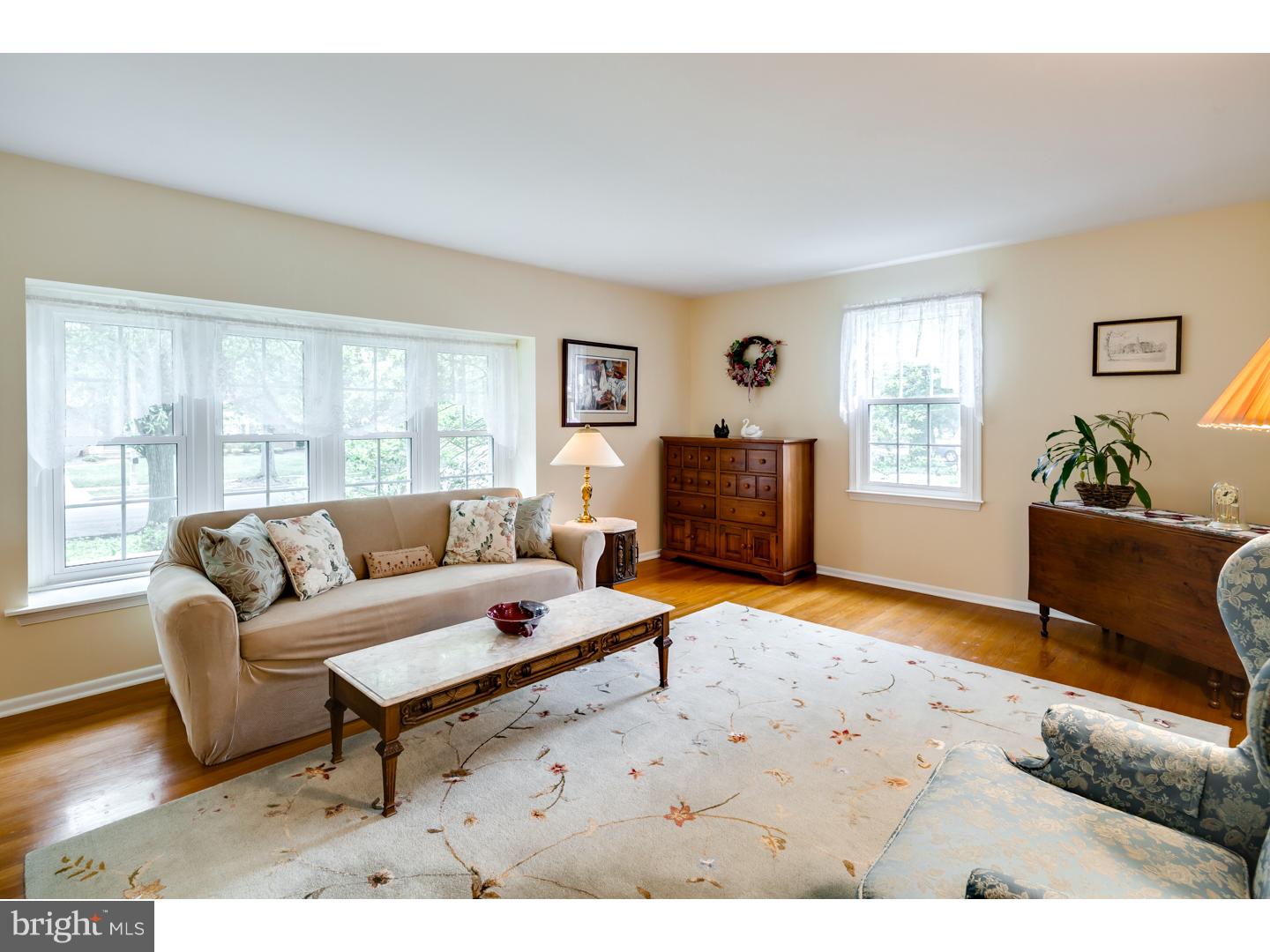 118 Fenwick Road Cherry Hill, NJ 08034 - Photo 4 of 24 a living room with furniture and a window