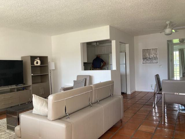 359 Brighton I Boca Raton, FL 33434 - Photo 4 of 31 IMG_9439