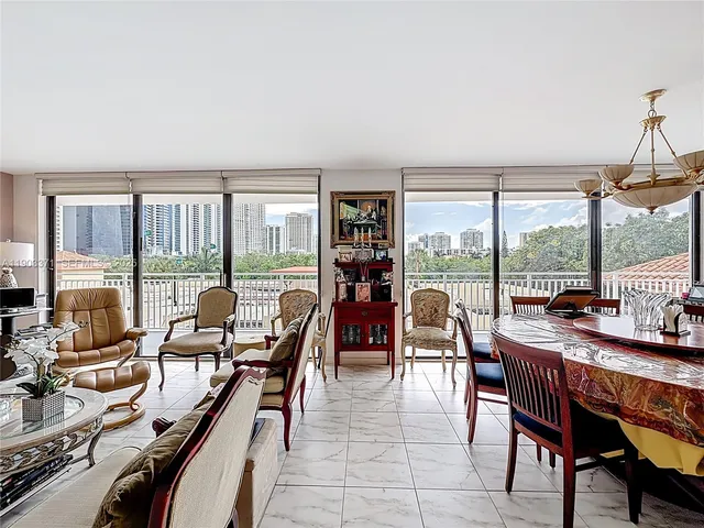 $750,000 | 210 174th Street, Unit 409, Sunny Isles Beach, FL 33160