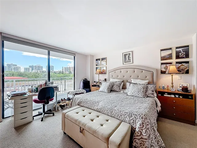 $750,000 | 210 174th Street, Unit 409, Sunny Isles Beach, FL 33160