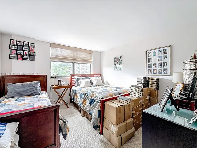 $750,000 | 210 174th Street, Unit 409, Sunny Isles Beach, FL 33160