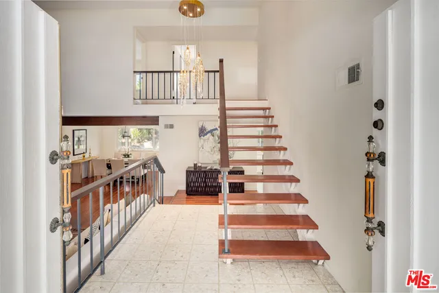 $999,900 | 2332 North Justin Avenue, Simi Valley, CA 93065