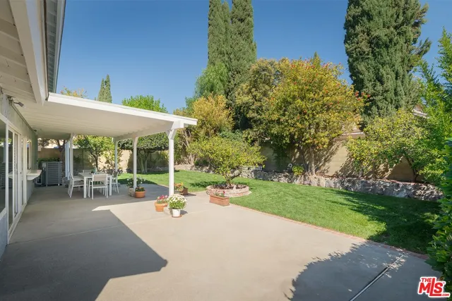 $999,900 | 2332 North Justin Avenue, Simi Valley, CA 93065