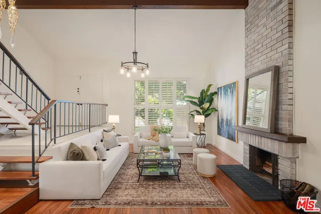 $999,900 | 2332 North Justin Avenue, Simi Valley, CA 93065