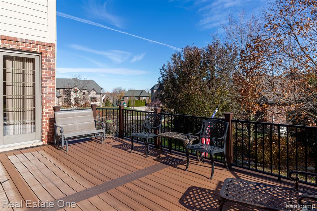 658 Langley Road Rochester Hills, MI 48309 - Photo 8 of 55