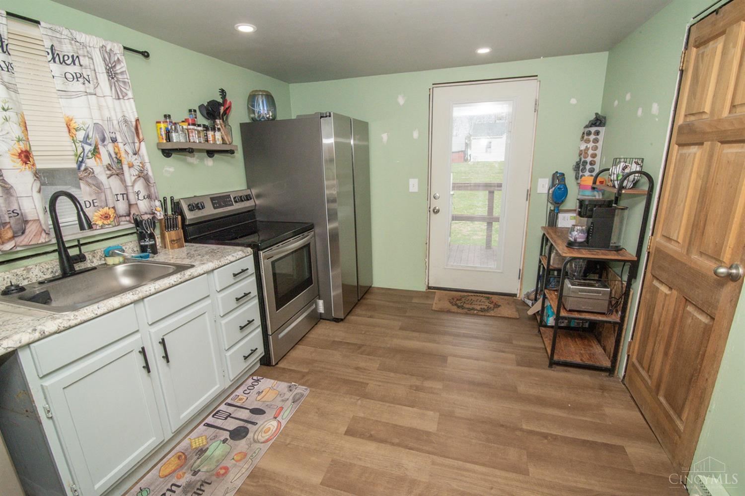 201 Chapel Road Amelia, OH 45102 - Photo 19 of 34 Gallery Image 19