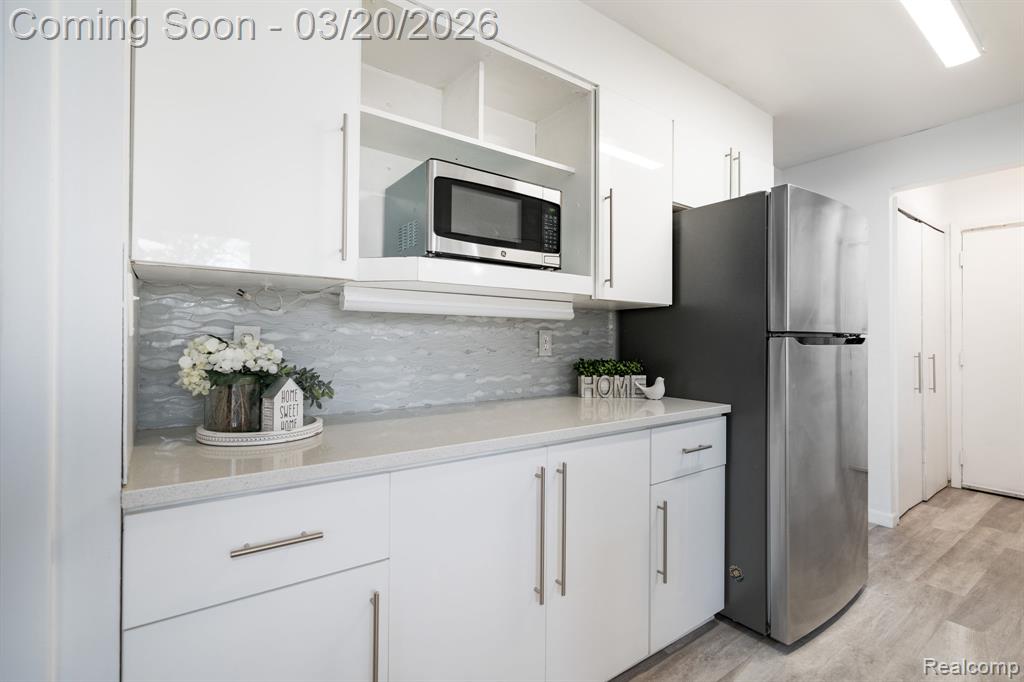 5832 Shaun Road West Bloomfield, MI 48322 - Photo 13 of 42 Gallery Image 13