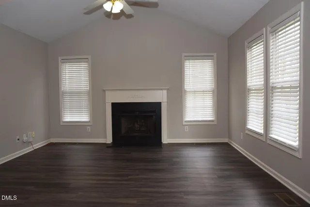 $1,950 | 105 Martins Point Place, Cary, NC 27519