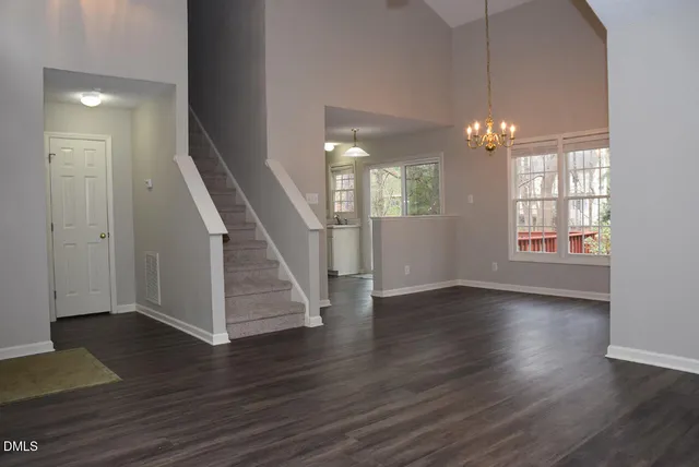 $1,950 | 105 Martins Point Place, Cary, NC 27519