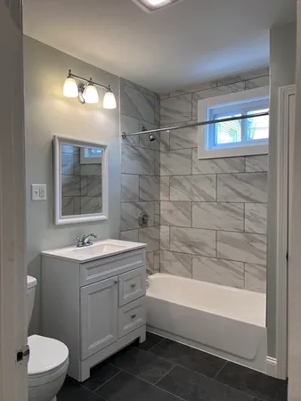 $3,200 | 100 Maverick Street, Unit 1, Chelsea, MA 02150