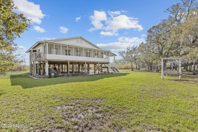 $324,900 | 3485 Hwy 319 Cypremort Point, Franklin, LA 70538