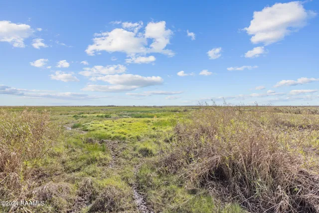 $324,900 | 3485 Hwy 319 Cypremort Point, Franklin, LA 70538