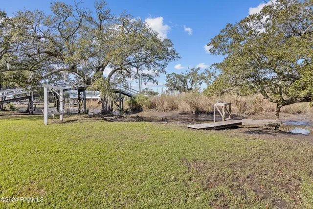 $324,900 | 3485 Hwy 319 Cypremort Point, Franklin, LA 70538