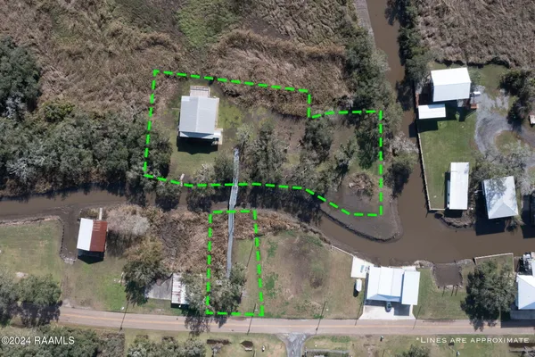 $324,900 | 3485 Hwy 319 Cypremort Point, Franklin, LA 70538