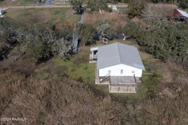 $324,900 | 3485 Hwy 319 Cypremort Point, Franklin, LA 70538