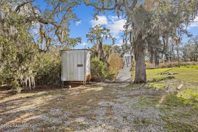 $324,900 | 3485 Hwy 319 Cypremort Point, Franklin, LA 70538
