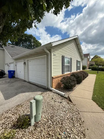 $184,900 | 8037 41st Avenue, Unit 29C, Kenosha, WI 53142
