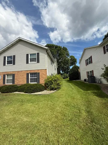 $184,900 | 8037 41st Avenue, Unit 29C, Kenosha, WI 53142