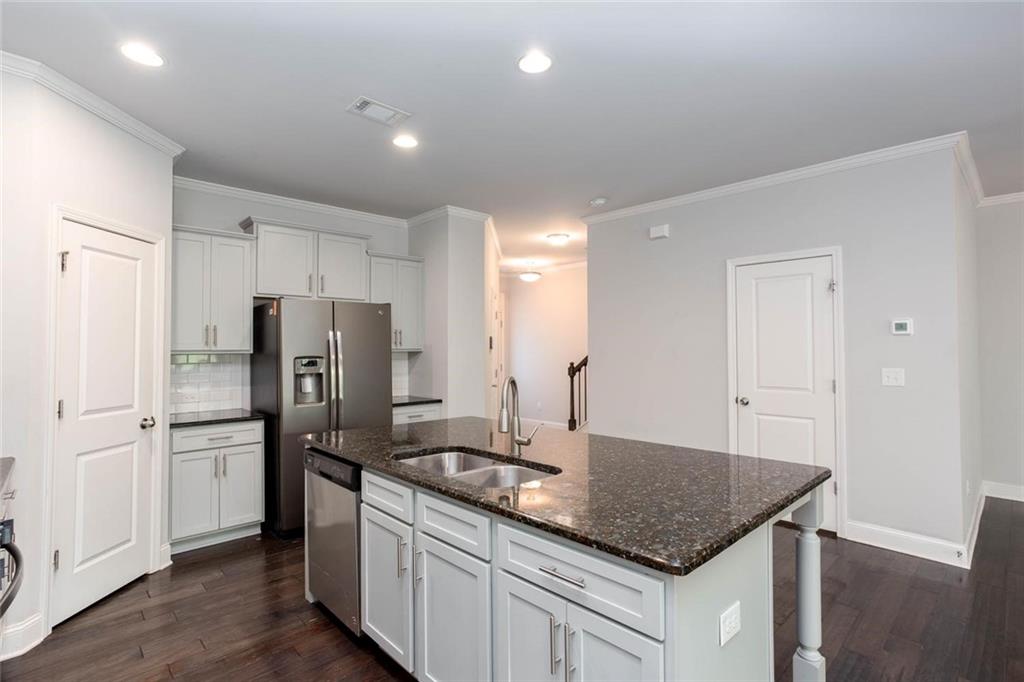 4446 Greys Rise Way Marietta, GA 30008 - Photo 7 of 36 Gallery Image 7