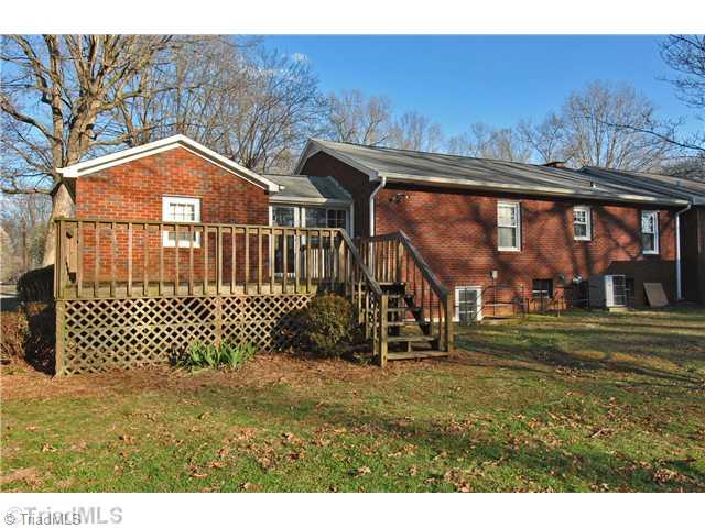 4430 Hampton Road Clemmons, NC 27012 - Photo 14 of 15 Exterior Back.