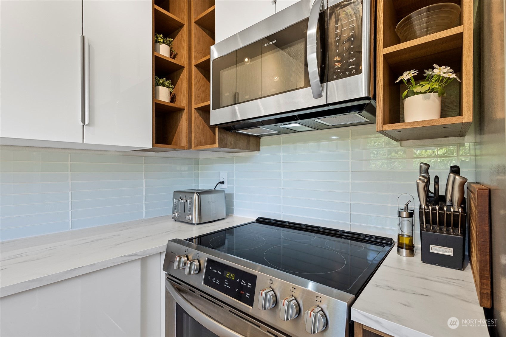 5055 Wilkinson Road Langley, WA 98260 - Photo 13 of 31 Gallery Image 13