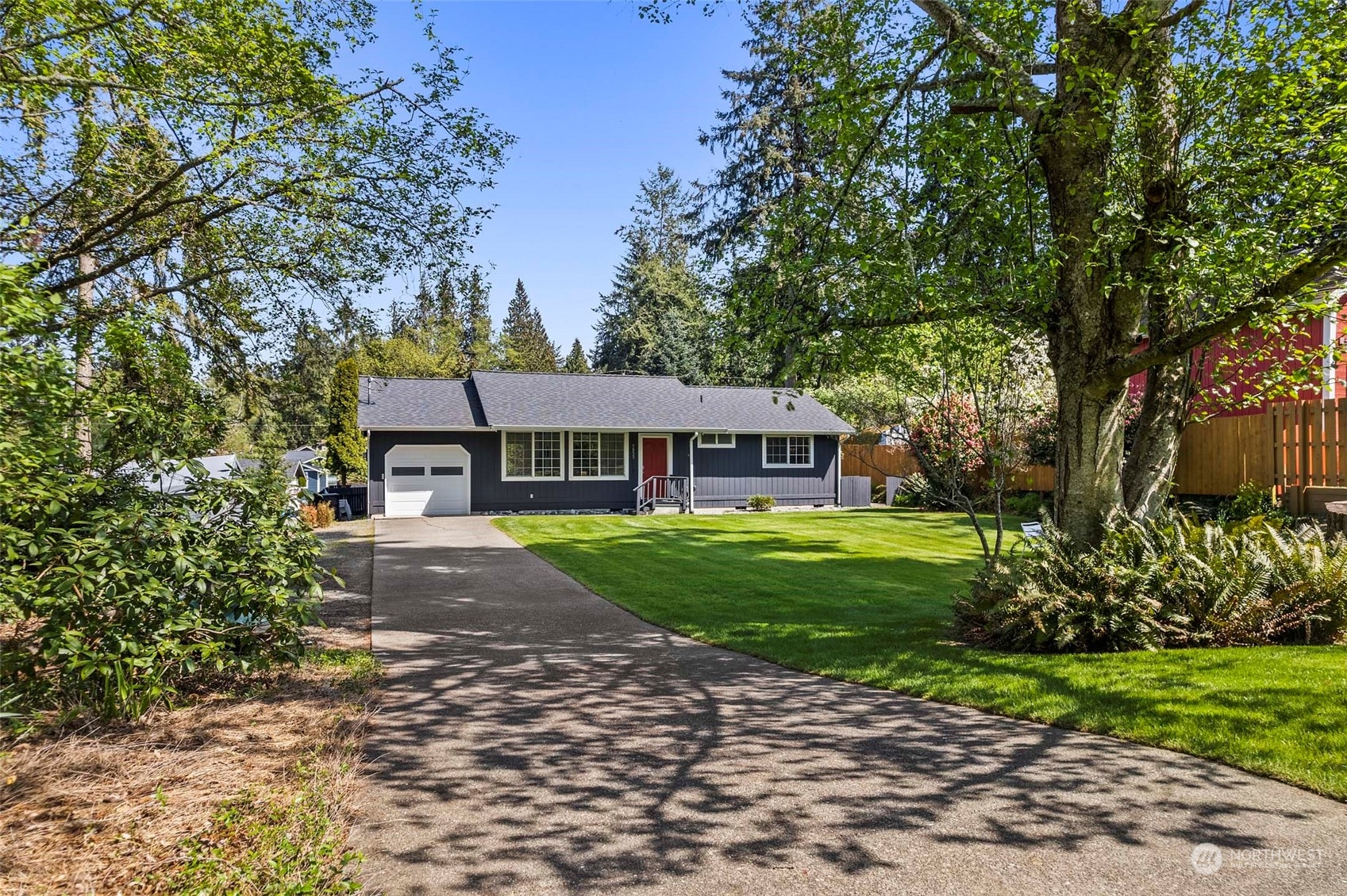 5055 Wilkinson Road Langley, WA 98260 - Photo 2 of 31 Gallery Image 2