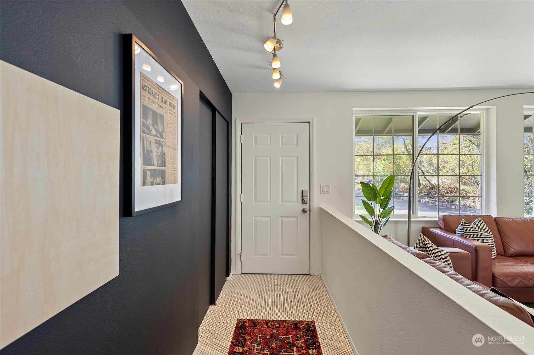 5055 Wilkinson Road Langley, WA 98260 - Photo 4 of 31 Gallery Image 4