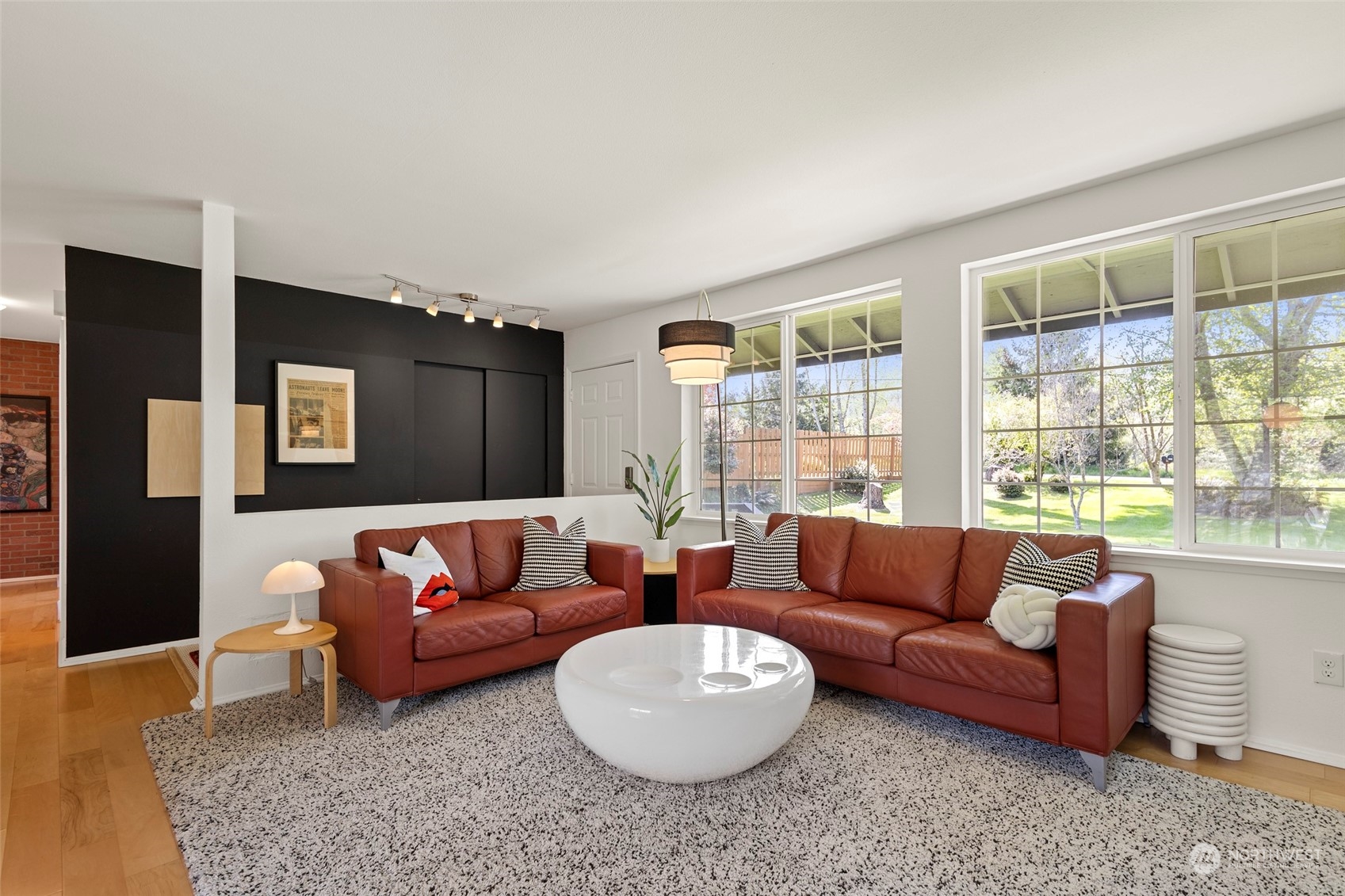 5055 Wilkinson Road Langley, WA 98260 - Photo 5 of 31 Gallery Image 5