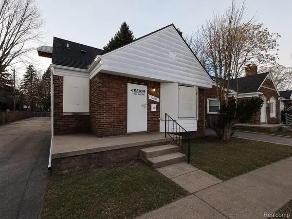 $105,000 | 17851 Strasburg Street, Detroit, MI 48205