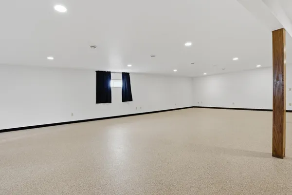 $525,000 | 21436 200th Avenue Northeast, Thief River Falls, MN 56701