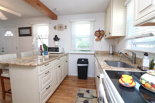 $1,350 | 309 North Harding Avenue, Unit A, Margate City, NJ 08402