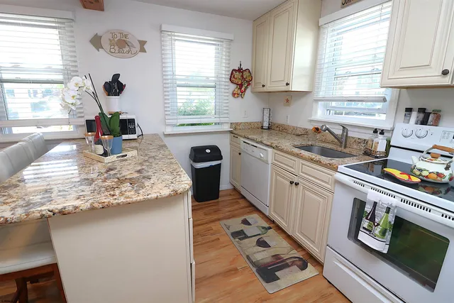 $1,350 | 309 North Harding Avenue, Unit A, Margate City, NJ 08402