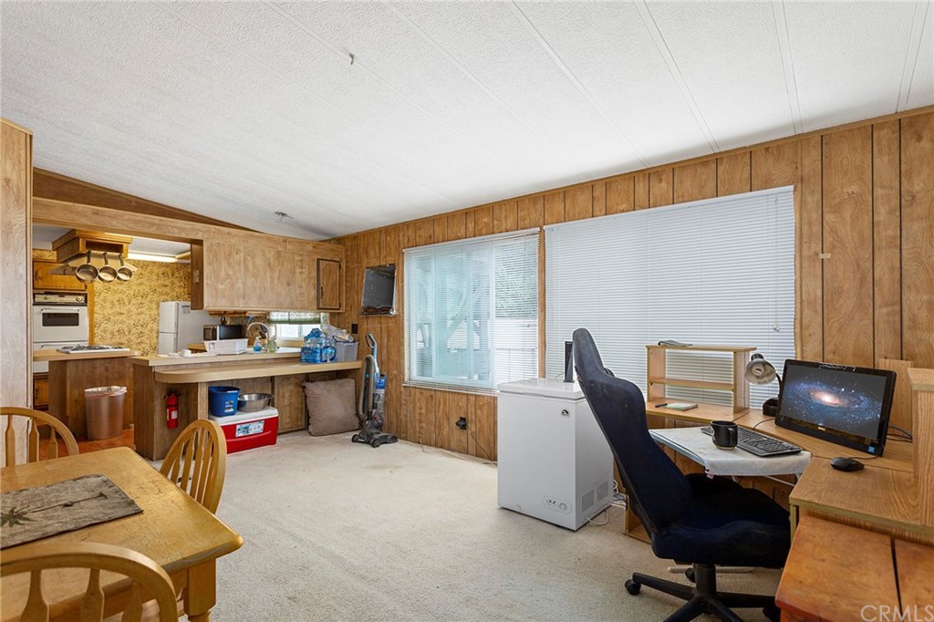 18852 Woodcrest Lane Riverside, CA 92508 - Photo 11 of 26 Gallery Image 11