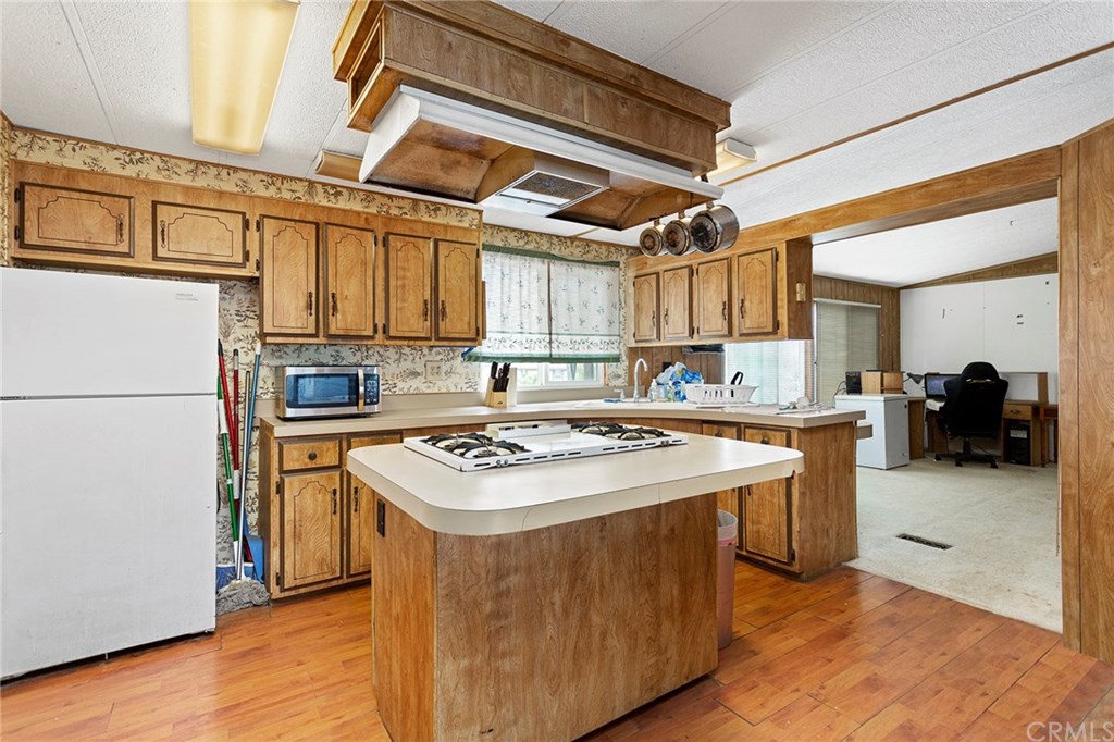 18852 Woodcrest Lane Riverside, CA 92508 - Photo 14 of 26 Gallery Image 14
