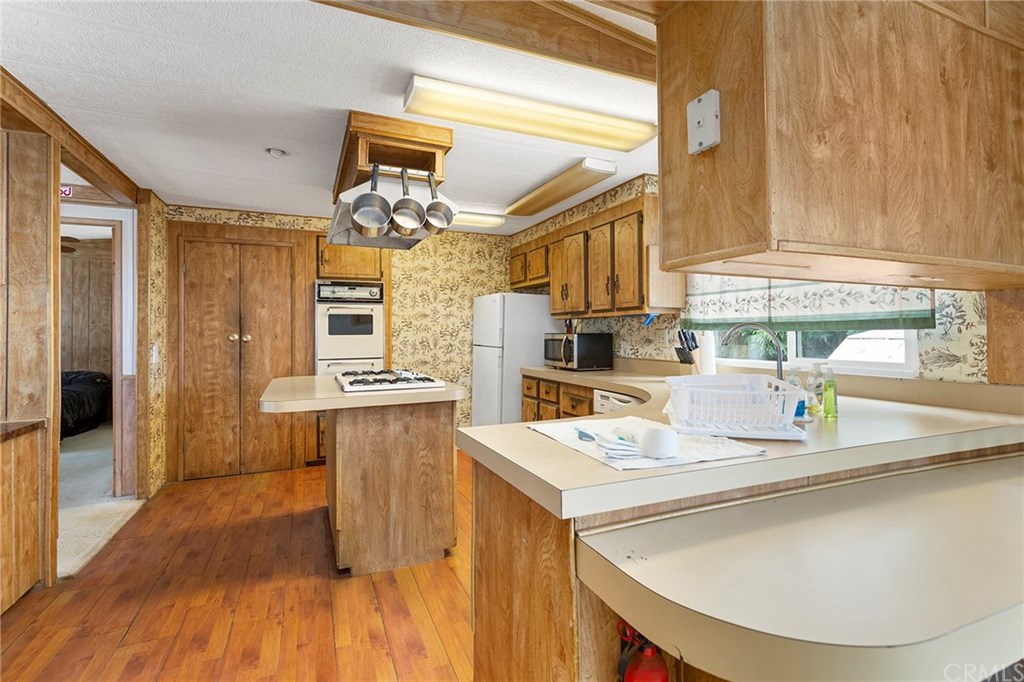 18852 Woodcrest Lane Riverside, CA 92508 - Photo 15 of 26 Gallery Image 15