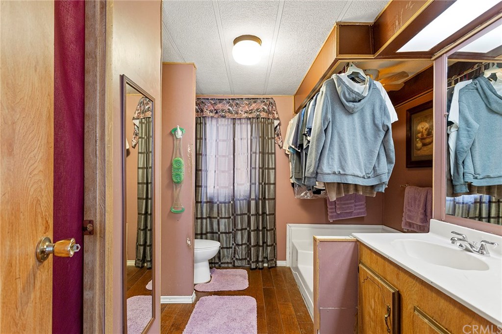 18852 Woodcrest Lane Riverside, CA 92508 - Photo 18 of 26 Gallery Image 18