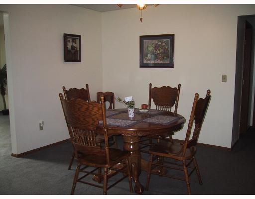 2015 Sundance Street Springfield, OH 45502 - Photo 3 of 8 Gallery Image 3
