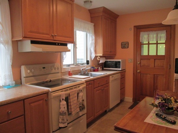 5 Wilder Road Shrewsbury, MA 01545 - Photo 4 of 25 Gallery Image 4
