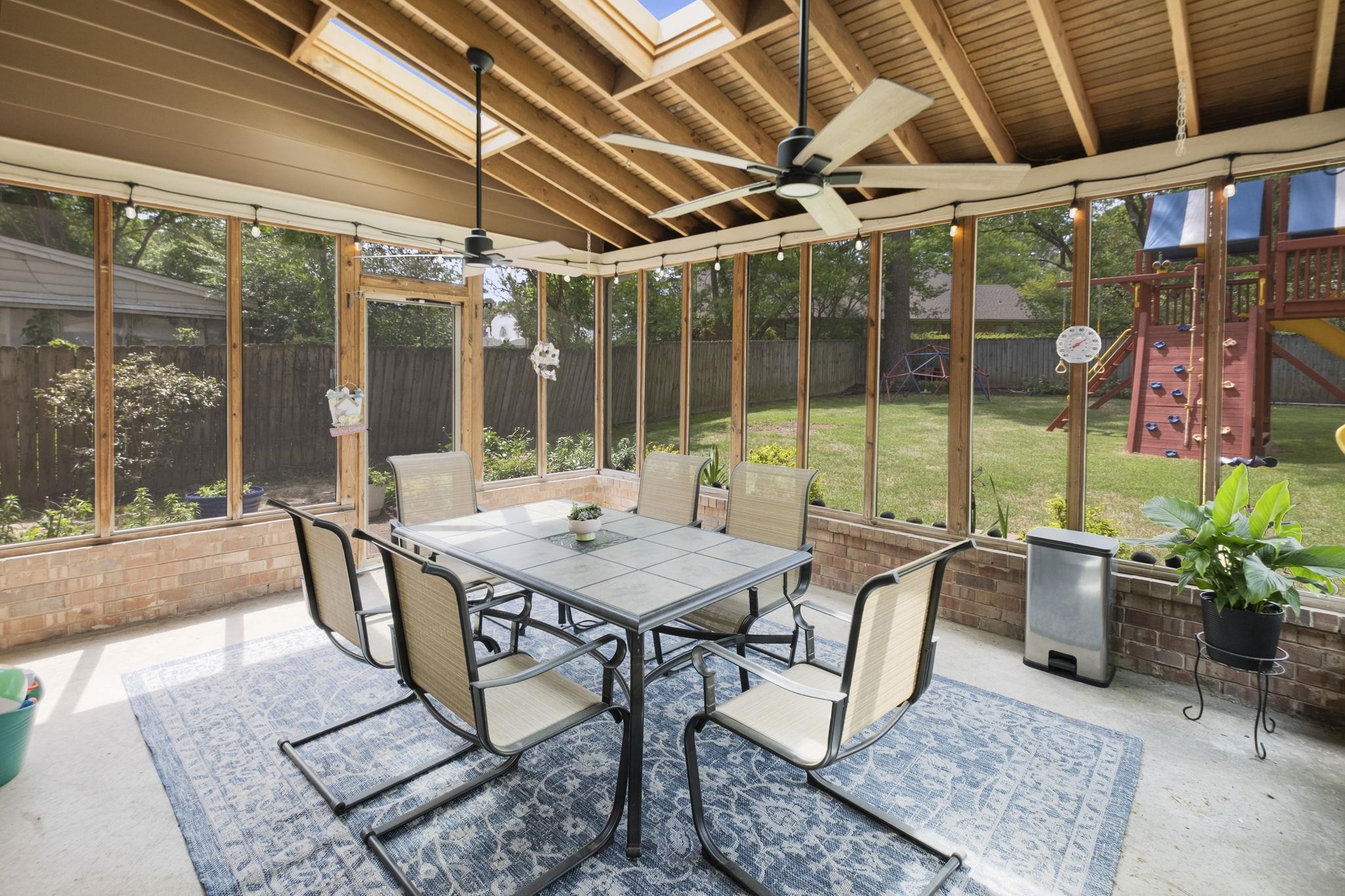 3353 Beaver Run Cove North Collierville, TN 38017 - Photo 28 of 34 a view of an outdoor dining space with a table and chairs