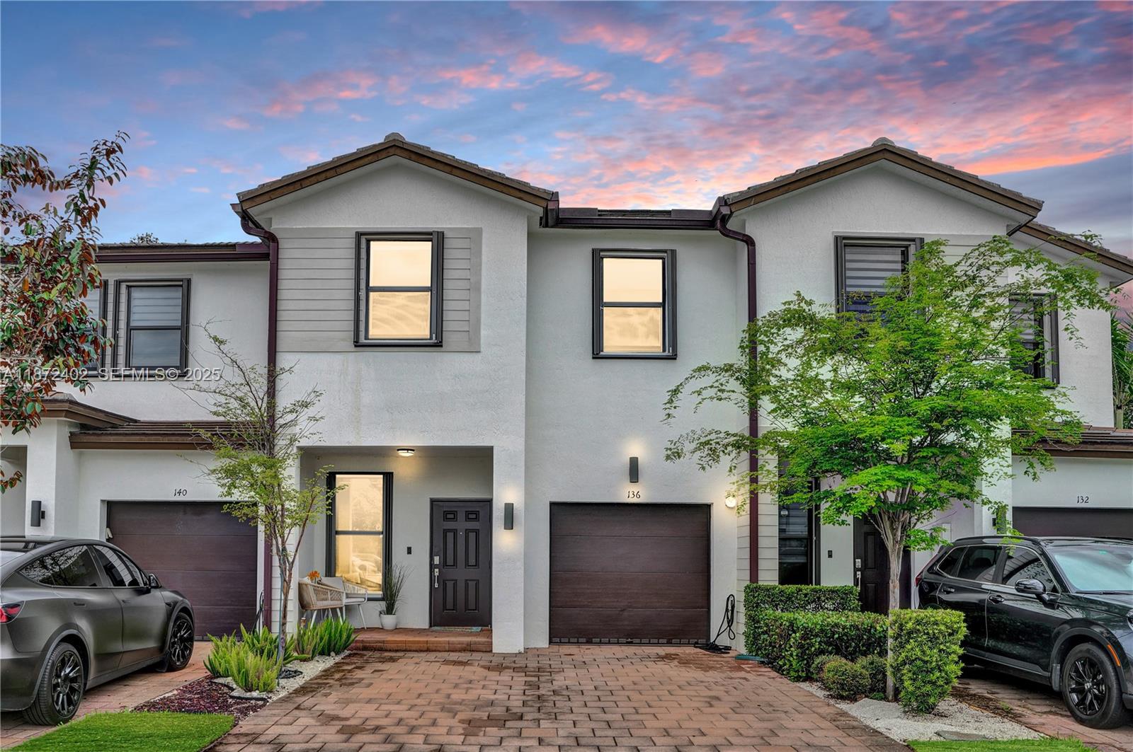 136 Southwest 185th Way Pembroke Pines, FL 33029 - Photo 1 of 48